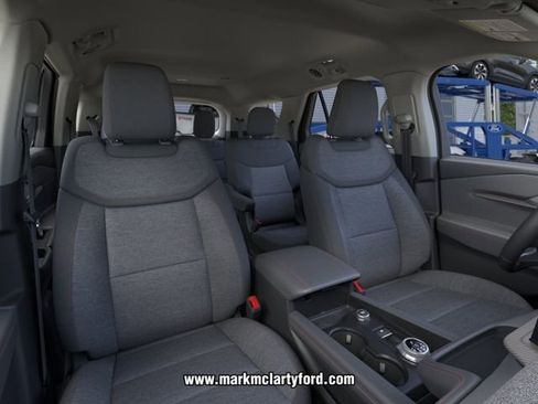 New 2026 Ford Explorer Active RWD image 10