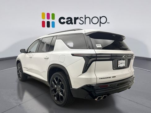 Used 2024 Chevrolet Traverse RS AWD/4WD image 3