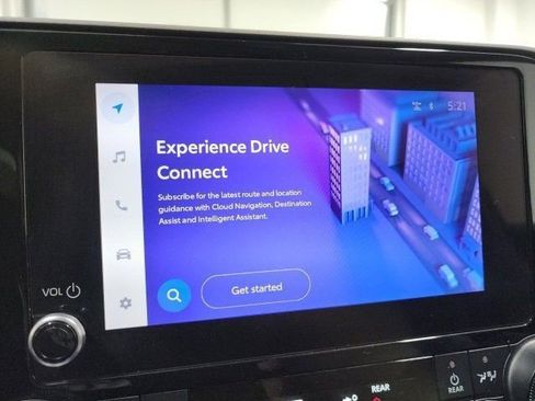 Used 2023 Toyota Highlander LE image 33