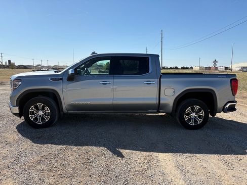 Used 2025 GMC Sierra 1500 SLT AWD/4WD image 8