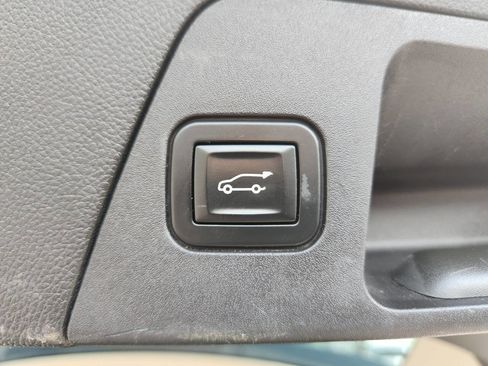 Used 2016 Buick Envision Premium AWD/4WD image 32