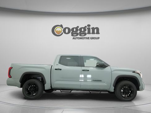 New 2026 Toyota Tundra SR5 AWD/4WD image 23