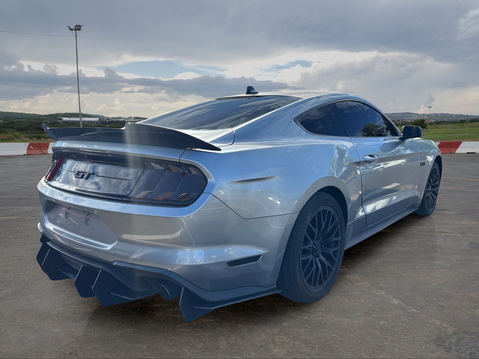 Used 2021 Ford Mustang GT Premium RWD image 3