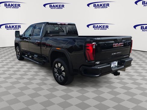 Used 2024 GMC Sierra 2500 Denali w/ Technology Package AWD/4WD image 7