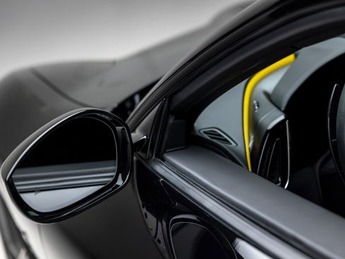 Certified 2023 Ferrari Roma image 34