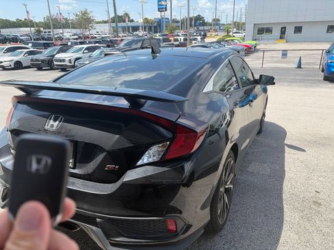 Used 2018 Honda Civic Si image 14