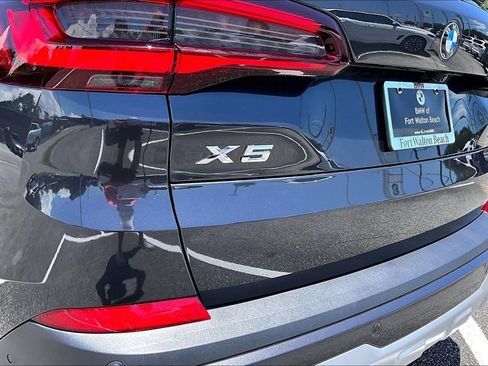 Used 2022 BMW X5 xDrive40i w/ Premium Package AWD/4WD image 21