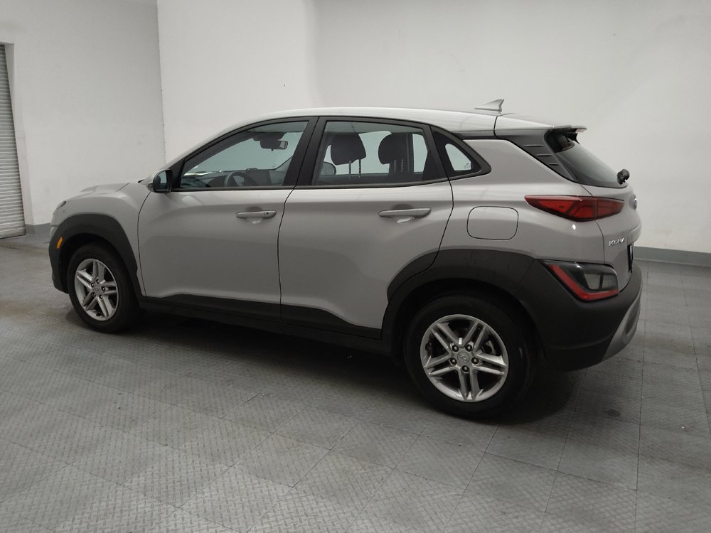 Used 2023 Hyundai Kona SE FWD image 3