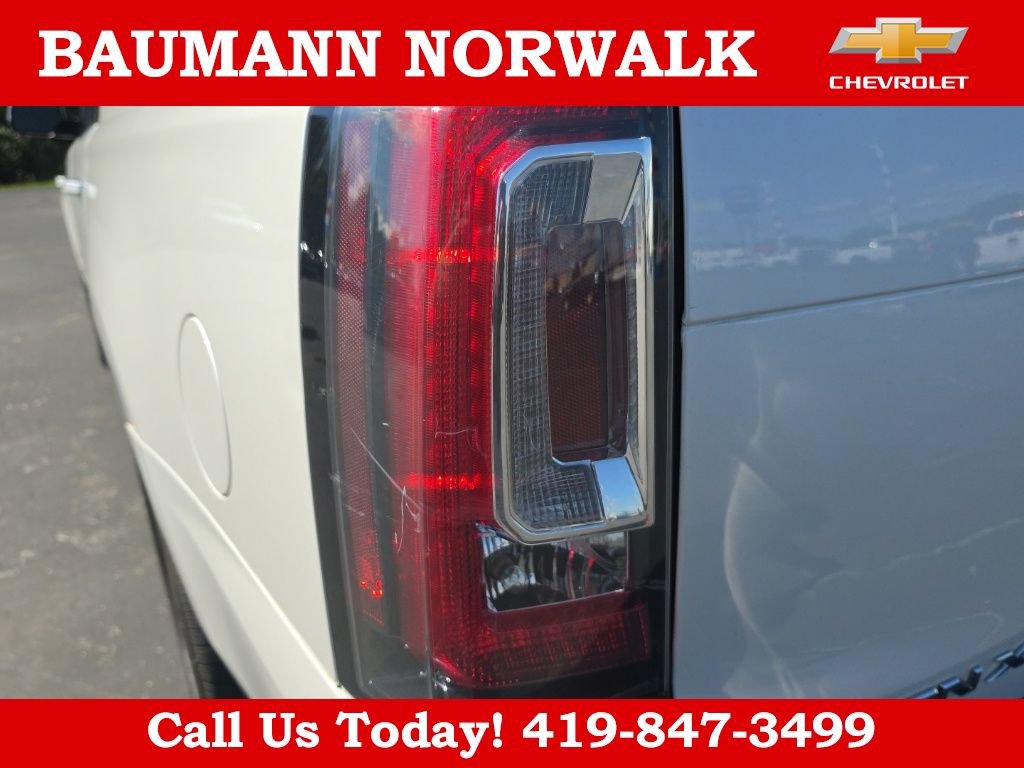 Used 2017 GMC Yukon XL Denali w/ Open Road Package AWD/4WD image 20