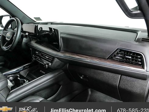 Certified 2025 Chevrolet Tahoe LT image 24