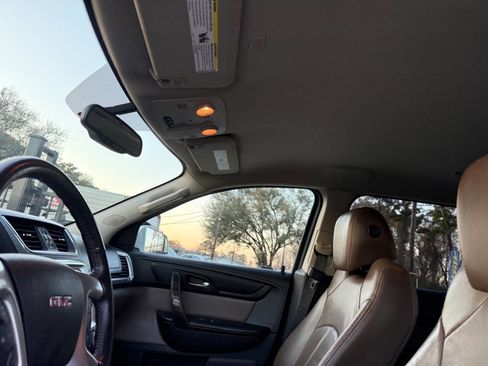 Used 2016 GMC Acadia SLT image 15