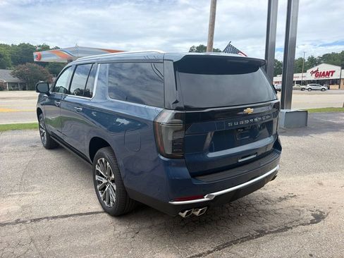 New 2026 Chevrolet Suburban High Country RWD image 8
