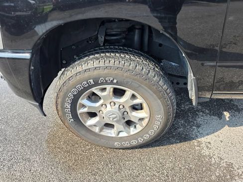 Used 2024 RAM 2500 Laramie AWD/4WD image 10