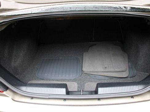 Used 2003 Ford Focus LX FWD image 14