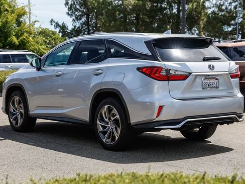 Used 2019 Lexus RX 350L Luxury FWD image 2