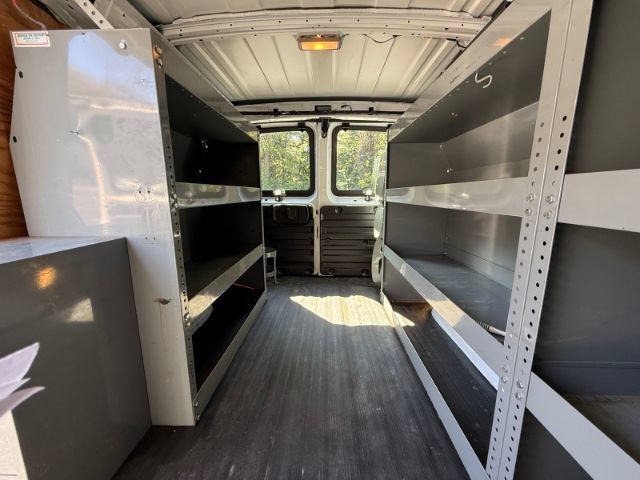 Used 2013 GMC Savana 3500 RWD image 23