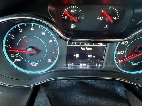 Used 2018 Chevrolet Cruze LT image 17