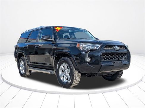 Used 2016 Toyota 4Runner SR5 Premium image 2