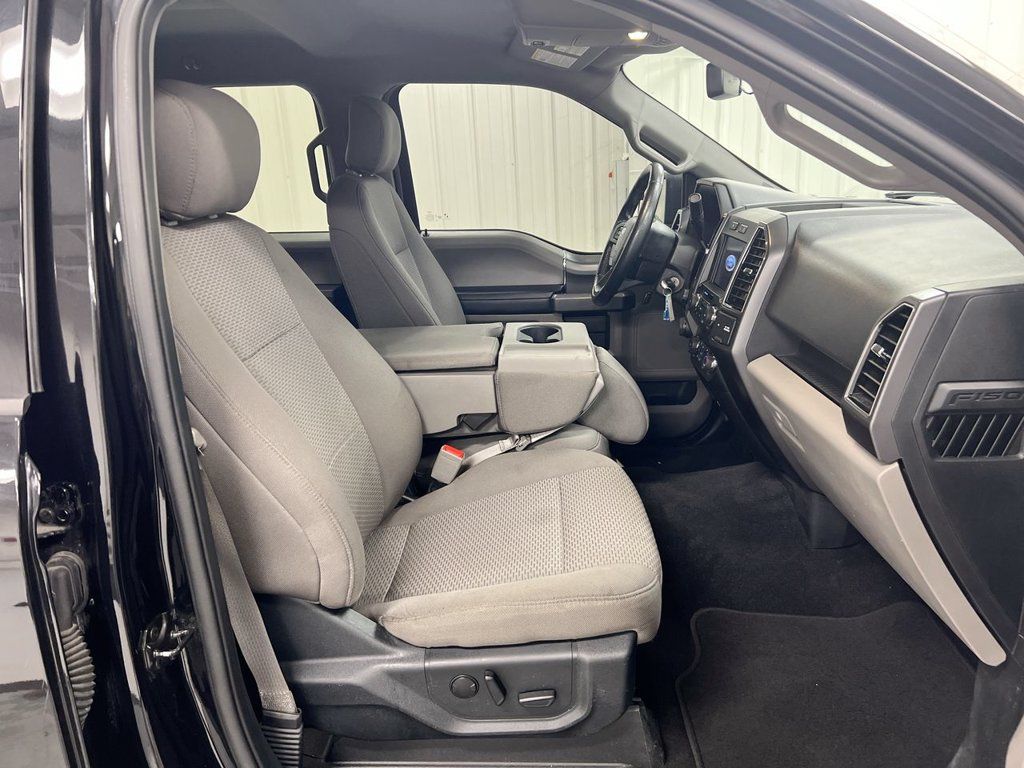 Used 2020 Ford F150 XLT w/ Equipment Group 302A Luxury AWD/4WD image 21