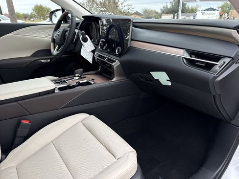 New 2026 Lexus RX 450h RX 450h+ Luxury image 13