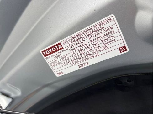 Used 2021 Toyota Highlander XLE image 23