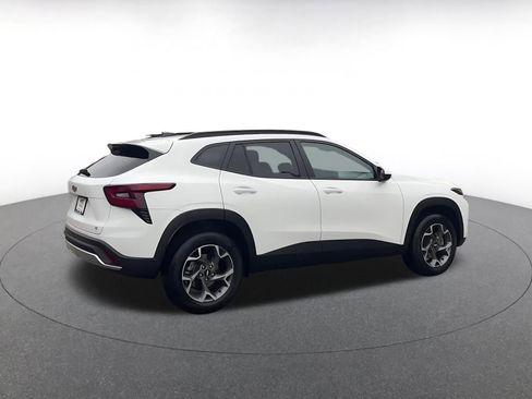 Used 2025 Chevrolet Trax LT image 15