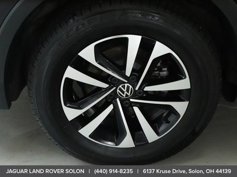 Used 2024 Volkswagen Tiguan S AWD/4WD image 42