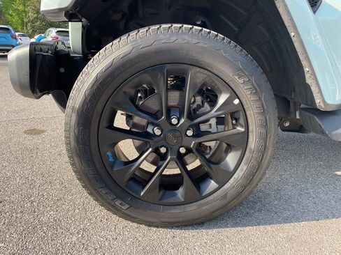 Used 2023 Jeep Wrangler Unlimited Sahara w/ Cold Weather Group image 20