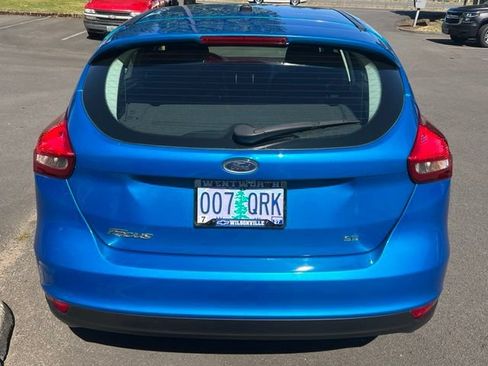 Used 2016 Ford Focus SE w/ SE Cold Weather Package FWD image 6