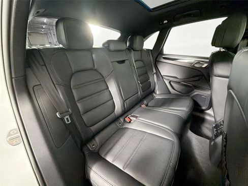 Used 2025 Porsche Macan S AWD/4WD image 27