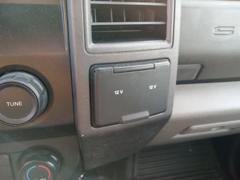 Used 2020 Ford F550 2WD Regular Cab Super Duty image 31