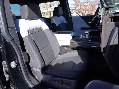New 2025 GMC Hummer EV 3X AWD/4WD image 13