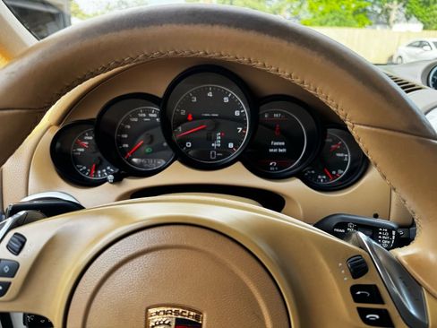 Used 2013 Porsche Cayenne AWD/4WD image 16