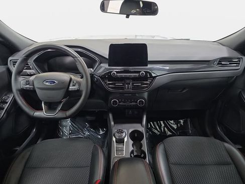 Certified 2025 Ford Escape ST-Line Select AWD/4WD image 9
