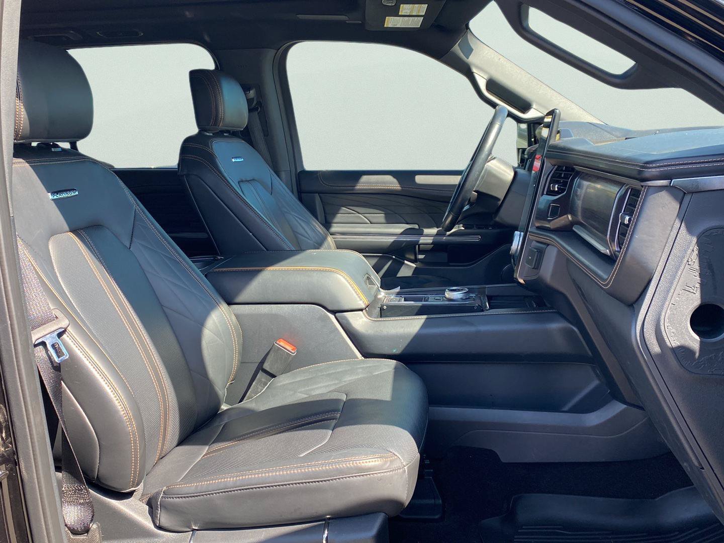 Used 2022 Ford Expedition Platinum RWD image 37