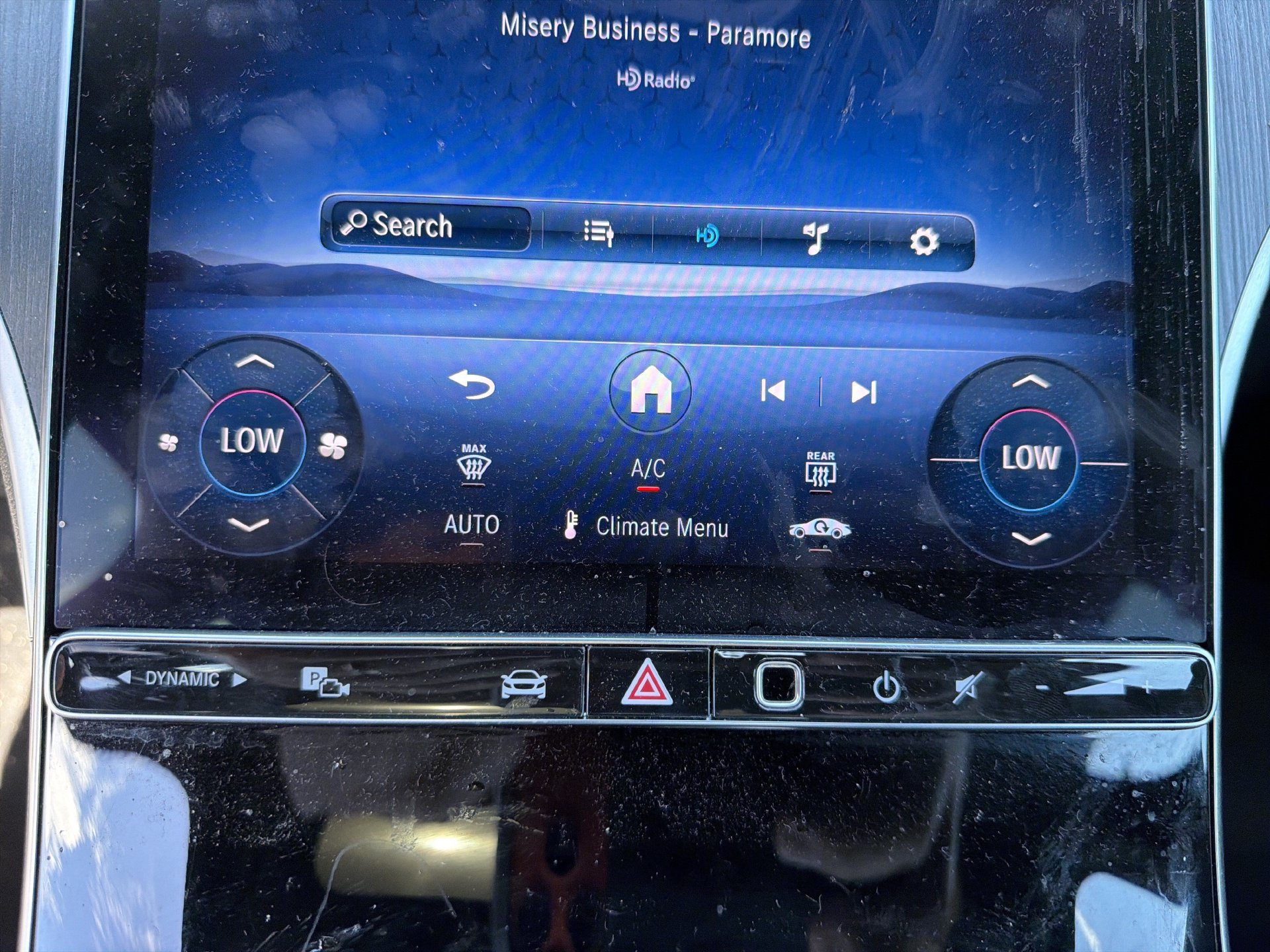 Used 2025 Mercedes-Benz C 300 Sedan image 5
