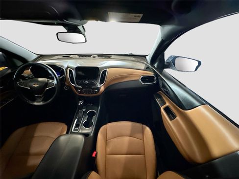 Used 2020 Chevrolet Equinox Premier FWD image 22