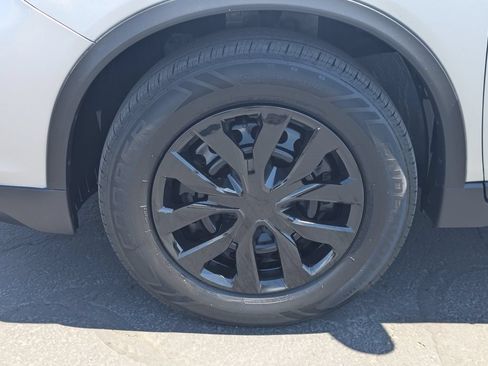 Used 2019 Nissan Rogue S FWD image 12