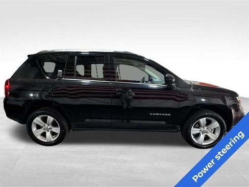 Used 2016 Jeep Compass Latitude AWD/4WD image 4