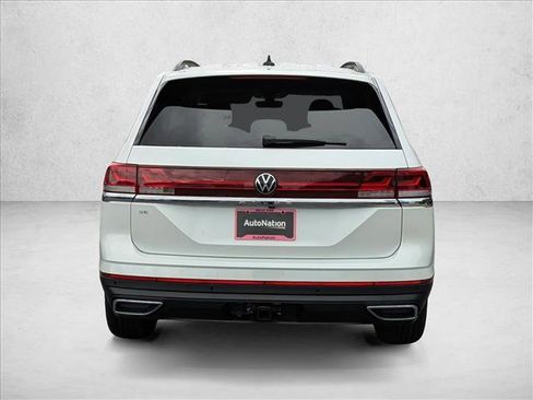 New 2026 Volkswagen Atlas SE image 6