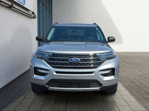 Certified 2023 Ford Explorer XLT w/ Equipment Group 202A AWD/4WD image 8