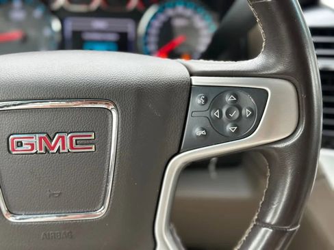 Used 2017 GMC Yukon XL SLE w/ SLE Value Package image 17