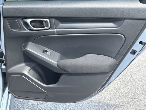 Used 2023 Honda Civic Sport image 16