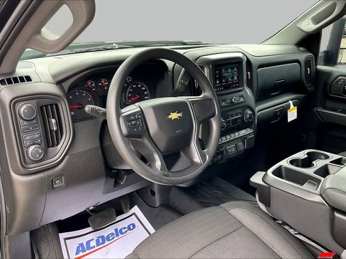 Used 2025 Chevrolet Silverado 2500 Custom w/ Custom Value Package AWD/4WD image 17
