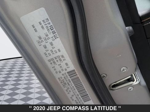 Used 2020 Jeep Compass Latitude w/ Popular Equipment Group AWD/4WD image 33