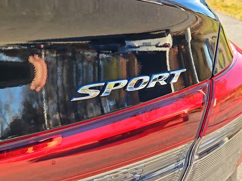 Certified 2023 Honda Civic Sport image 5