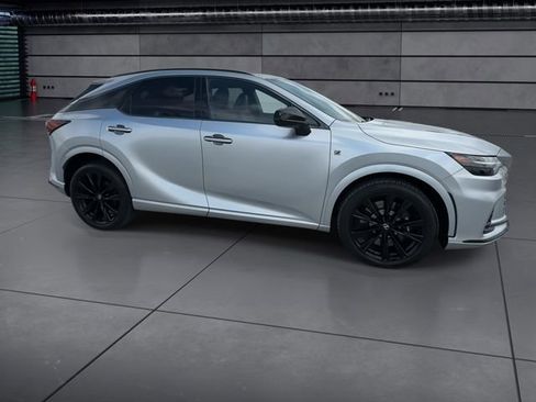 Certified 2025 Lexus RX 500h F Sport AWD/4WD image 2