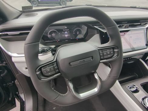 New 2026 Jeep Cherokee Laredo AWD/4WD image 15