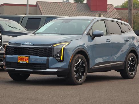 Certified 2026 Kia Sportage S AWD/4WD image 8