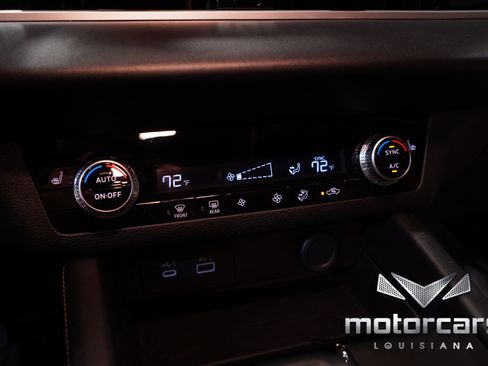 Used 2023 Mitsubishi Outlander SE image 33